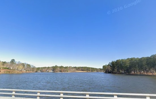 Cary Lake Tragedy as Man Pulled From Macgregor Downs Water