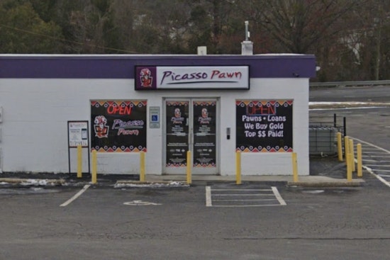 Cash-Strapped Raleigh Crowd Packs Local Pawn Counters