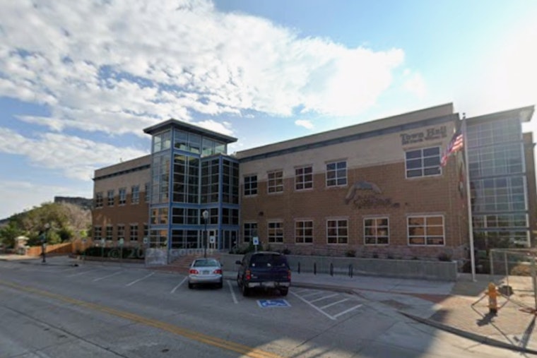 Castle Rock Slashes Water Fees, Giving Smaller Homes A Big Break