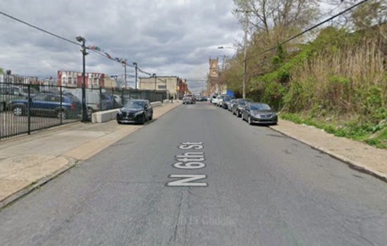 Center City Fed Building Window Smashed Early Morning, Philly Cops Hunt Woman