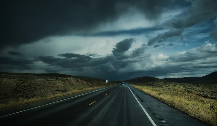 Central Oregon Trucker’s Wild Highway Clip Shows Suspected Tumalo