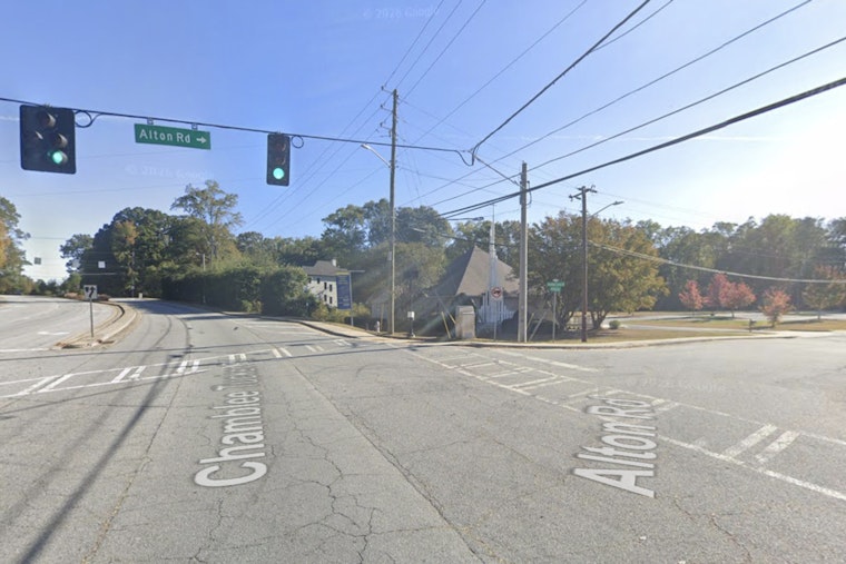 Chaos On Chamblee-Tucker As 911 Fails Terrified DeKalb Driver