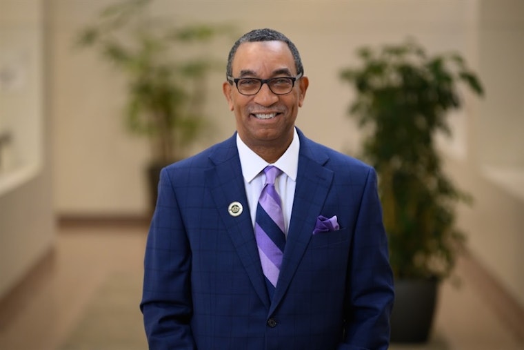 Charlotte City Hall Power Play Council Members Push for Role in Contract Decisions