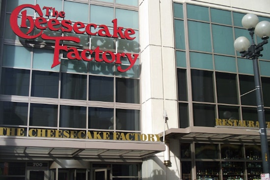 Cheesecake Factory Plots Big West County Comeback At Des Peres Mall