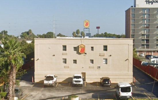 Chef Menteur Super 8 Fire Boots 30 Guests Into The Night