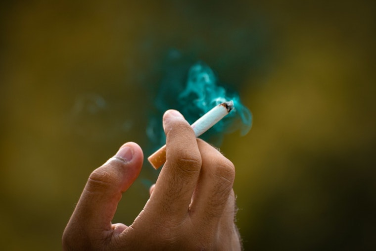Chicago Smokers Face Stark New Warning On Dementia Risk