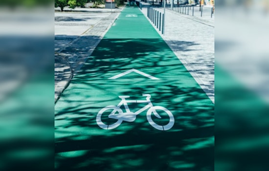 Chicago Streets Get 170-Mile Facelift As City Paves Way For Bikers