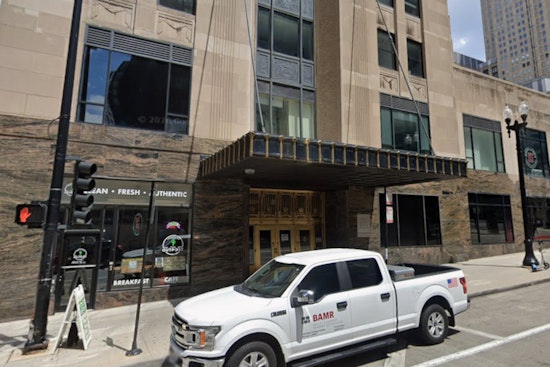 Chicago’s Jazz Age News Tower Hunts Landmark Crown And Tax Break