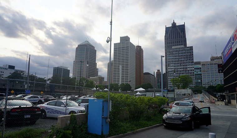 Chilly Gloom Hangs Over Detroit As Spotty Showers Toy With Commute