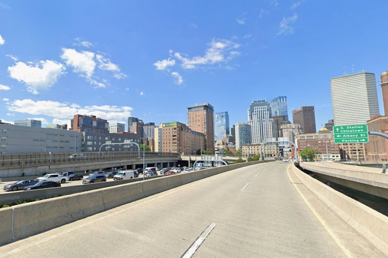 Chilly Gusts And Light Sprinkles Greet Boston’s Marathon Monday