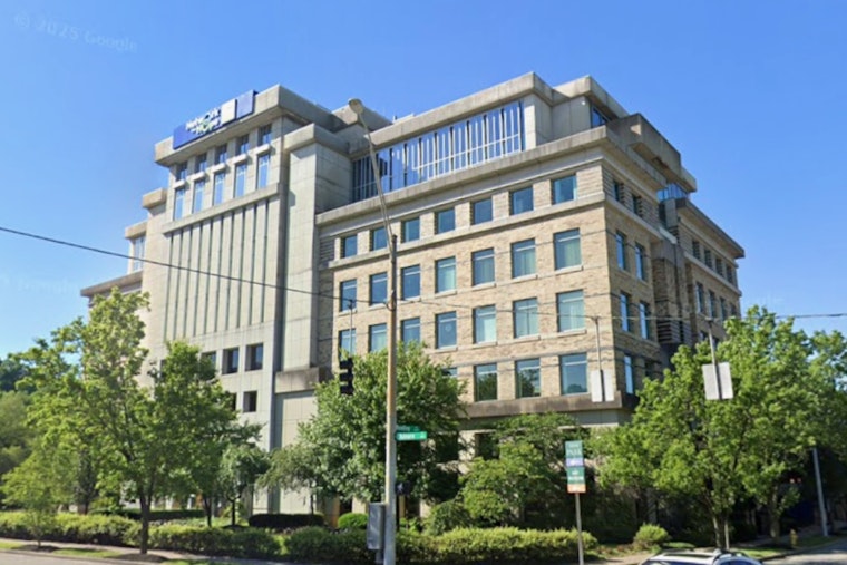 Cincy Crisis Lifeline Trades Living Rooms For A 24/7 Command Center