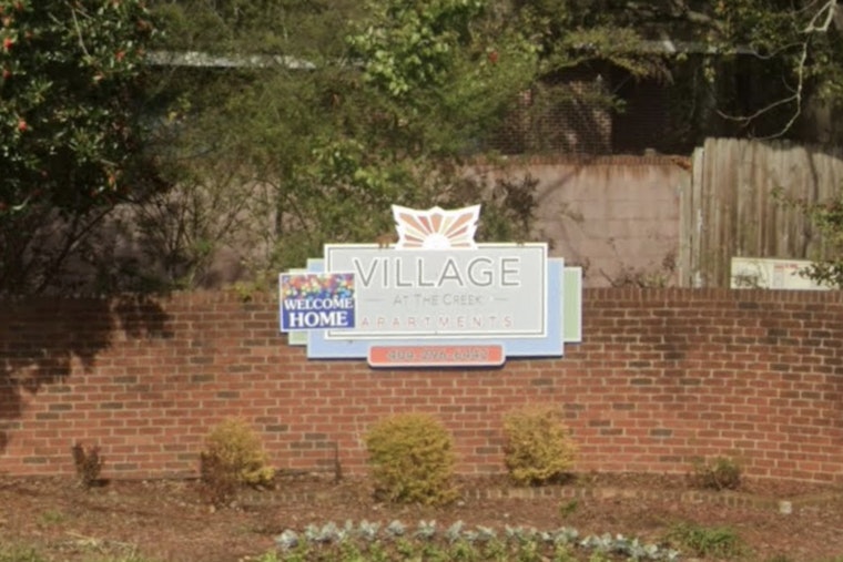 Clarkston Grass Blazes Creep Up On Apartments, Mosque In Overnight Scare