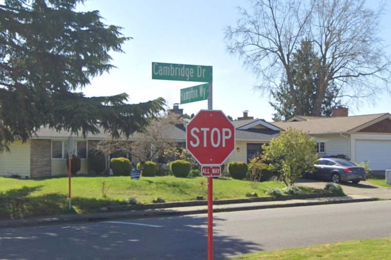 Cops Flood Quiet Kent Block Near Cambridge And Hampton