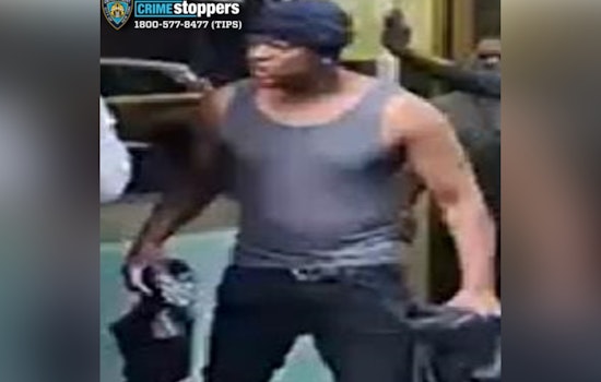Cops Hunt Midtown Attacker After Fifth Avenue Beatdown Of 68-Year-Old