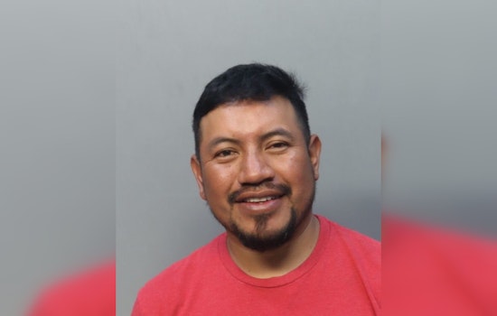 Cops: Miami Man Accused Of Choking Woman Holding Baby In Late-Night Clash