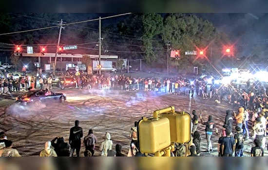Cops Swarm Atlanta Street Show, Scatter 200-Person Racing Crowd