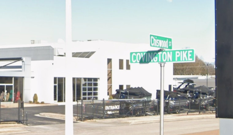 Covington Pike Sinkhole Shuts Intersection in Memphis