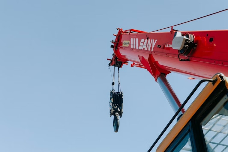 Crane Tragedy Stuns Peak Innovation Park Construction Site