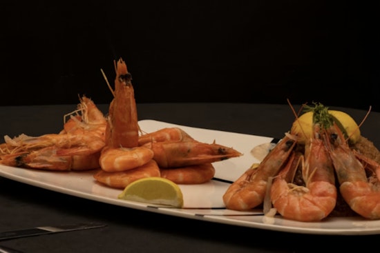 Crawfish Critic Crew Boils Over Into Downtown Conroe Storefront