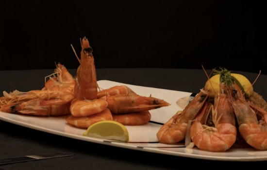 Crawfish Critic Crew Boils Over Into Downtown Conroe Storefront