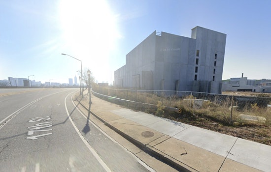 Crews Roar Back To Stalled UrbA ATL Site Near Atlantic Station