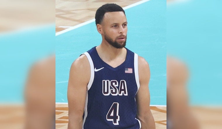 Curry Torches Clips Late as Warriors Steal Wild Play-In in Inglewood