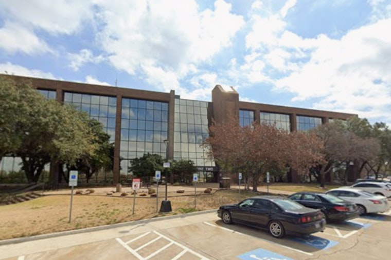 Dallas-Fort Worth Transit Power Brawl Erupts as Council Lawyers Up