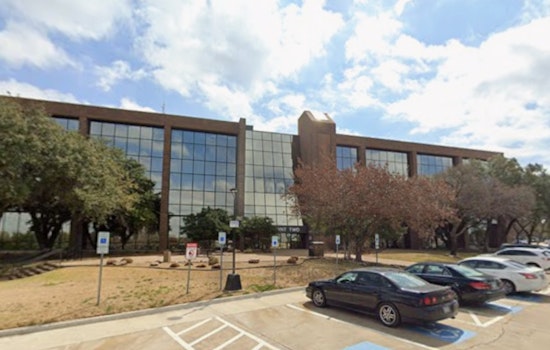 Dallas-Fort Worth Transit Power Brawl Erupts as Council Lawyers Up