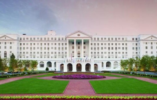 Dallas Money Man Circles Famed Greenbrier Golf Palace