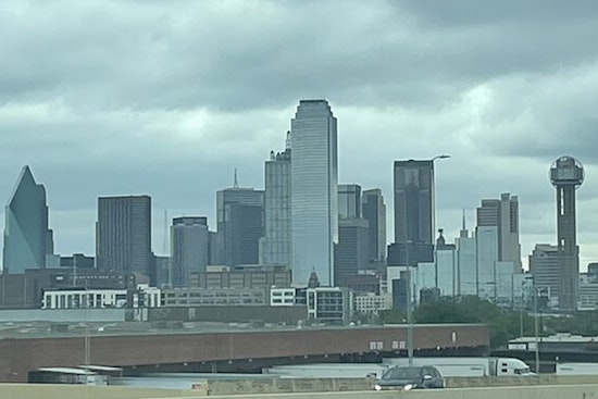 Dallas on Edge as Late-Night Storms and Fierce Winds Roll In