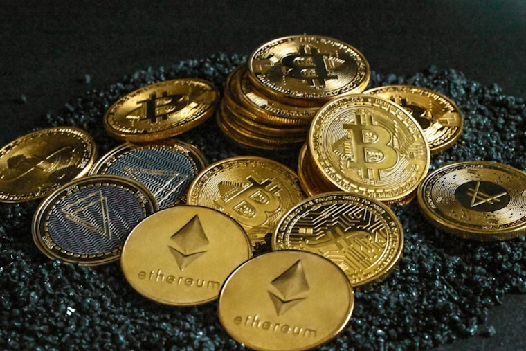Dallas Schwab Customers Get Green Light To Trade Bitcoin And Ether