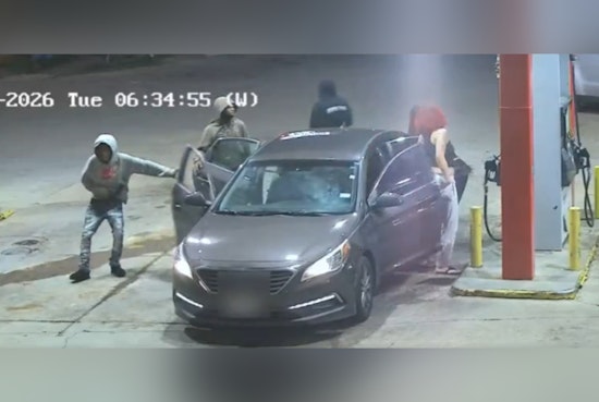 Dawn Heist On Old Spanish Trail Has Houston Cops Hunting Five Suspects