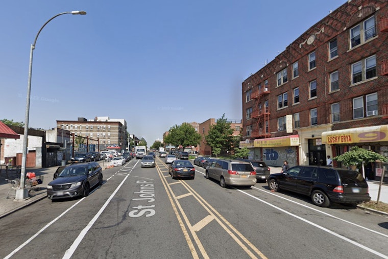 Daylight Stabbing On St Johns Place Leaves Crown Heights Man Clinging To Life