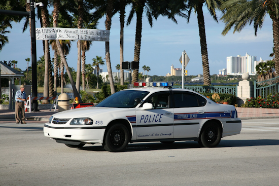 Daytona Beach Dad Bolts From Cops, Dumps Little Girl In The Woods