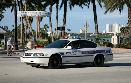 Daytona Beach Dad Bolts From Cops, Dumps Little Girl In The Woods
