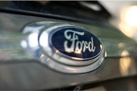 Dearborn’s Wiper Woes: Ford Recalls 422,613 Rides Over Snapping Arms