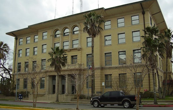 Lagoon Showdown On The West End as Galveston Panel Backs Massive Discovery Sands Plan
