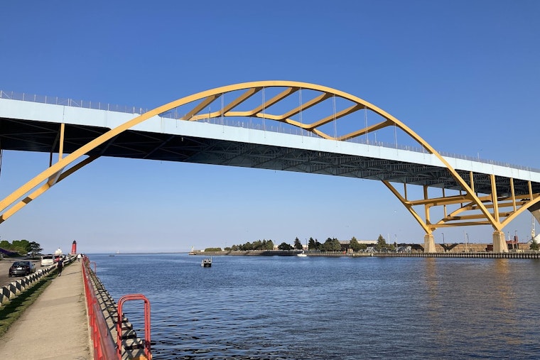 ‘Don Hoan’ Bridge Prank Has Milwaukee Doing A Double Take