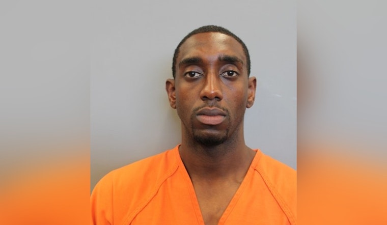 Downtown Houston Chain Snatch Turns Stabbing as Cops Nab 33-Year-Old