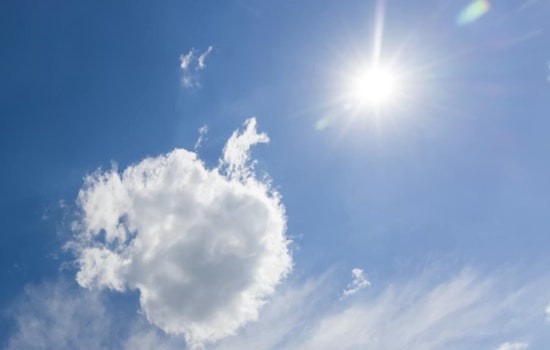 Downtown LA Forecast: Sunny Start, Highs Near 82, Rain Arrives Later