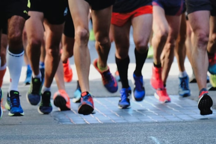 Downtown Miami Braces As 18,000 Runners Swarm Biscayne Boulevard