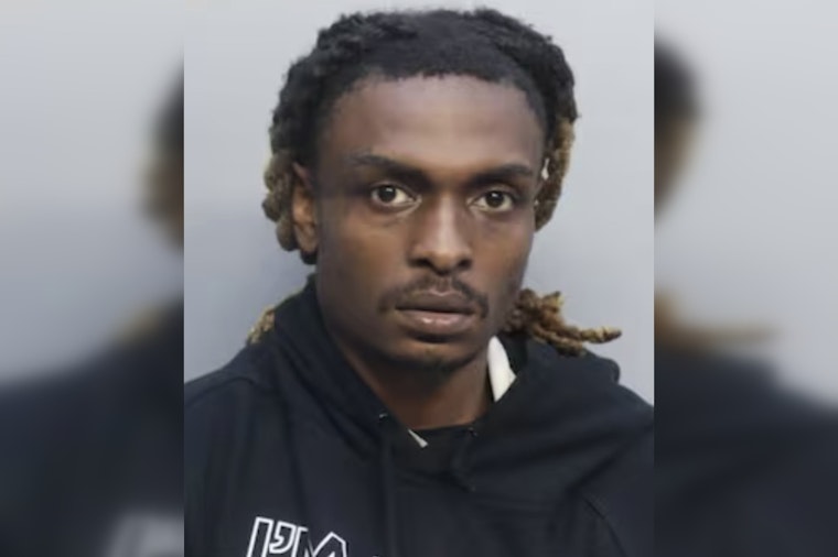 Downtown Miami Street Shooter Suspect Turns Himself In