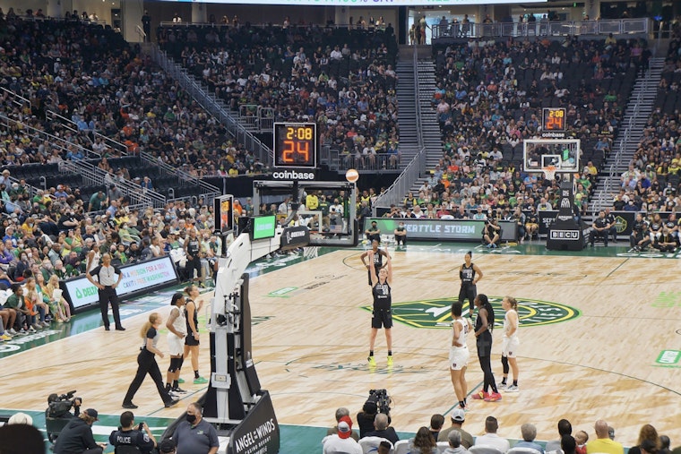 Dream Go All In: Atlanta Locks Star Core With Gray, Howard And Reese