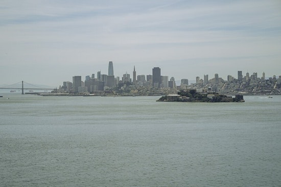 Drizzle And Gray Skies Put A Chill On San Francisco Weekend
