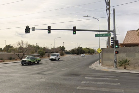 Duo Ditches Wrecked SUV As Vegas Cops Close In On Northwest Crash Scene