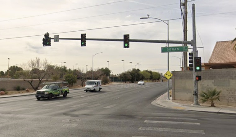 Duo Ditches Wrecked SUV As Vegas Cops Close In On Northwest Crash Scene