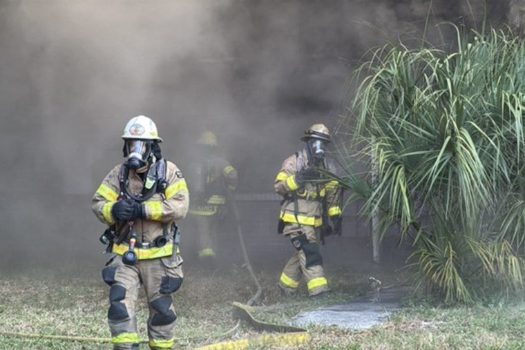 Early Morning Blaze Guts Empty Building In South Tampa’s Swann Estates