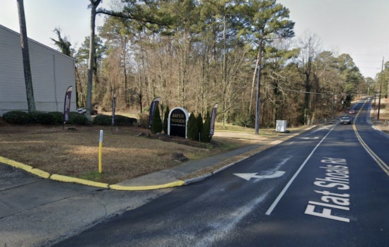 Early Morning Flat Shoals Apartment Stabbing Leaves One Seriously Hurt