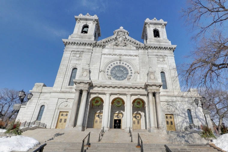 Easter Sendoff Packs Minneapolis Basilica As $45 Million Makeover Begins