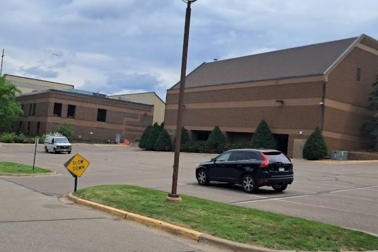 Edina Charter Shock: Agamim Families Race To Find New Classrooms